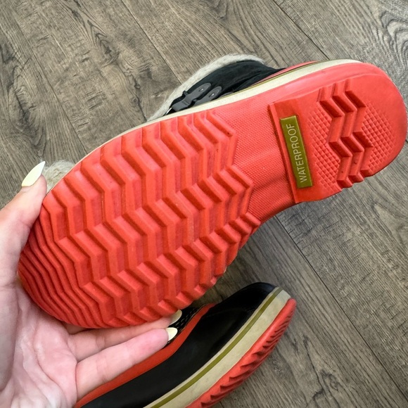 Sorel Youth Joan of Arctic Apres Ski Suede Boots Kids Size 3 - Picture 3 of 4